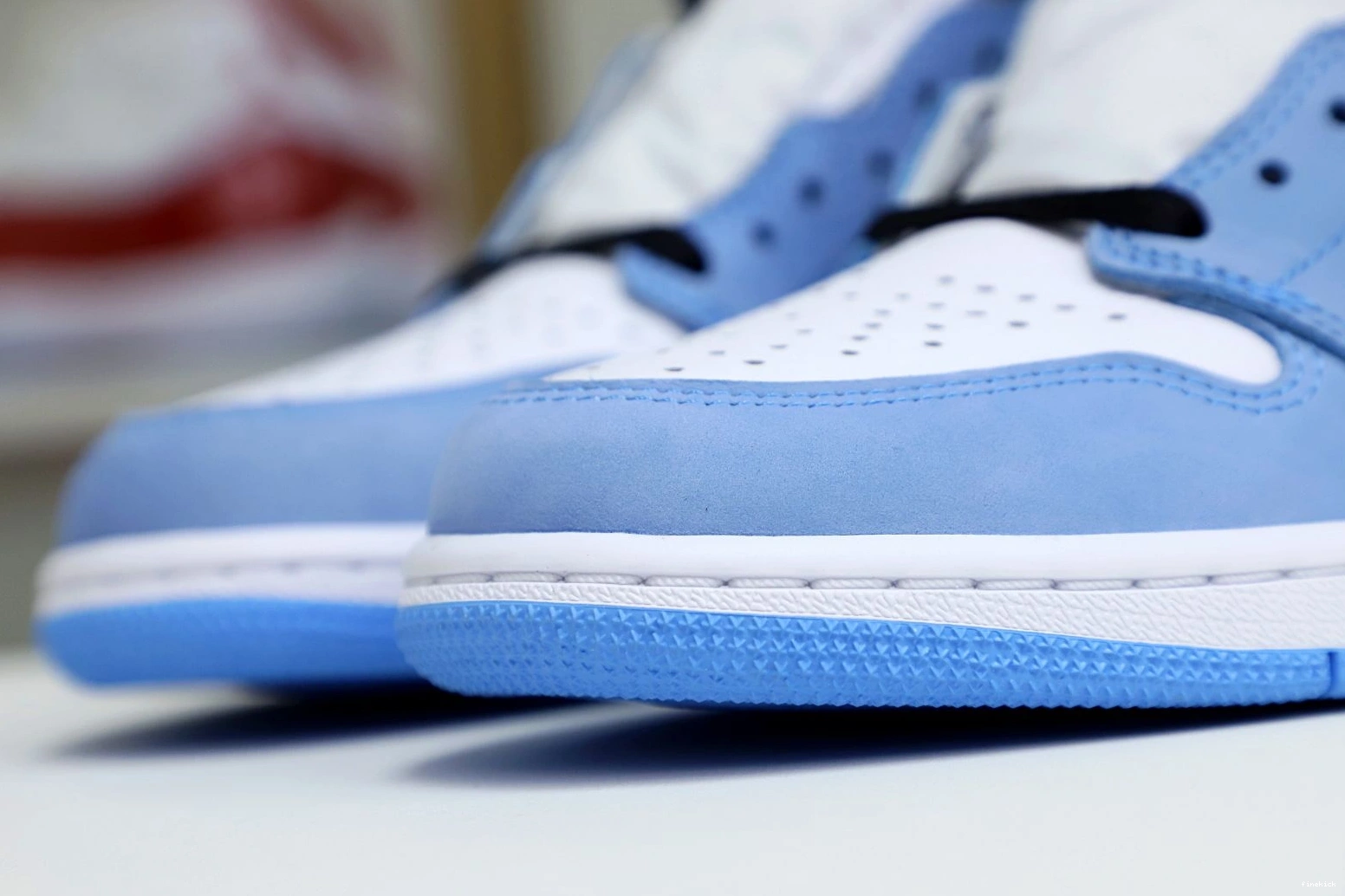 AIR HIGH OG 'UNIVERSITY RETRO 1 JORDAN 0112